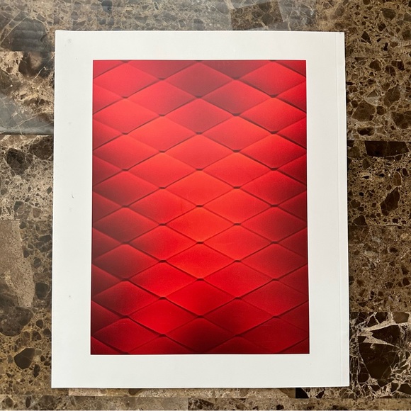 Authentic Louis Vuitton 2016-2017 Holiday Issue Book - Picture 4 of 17